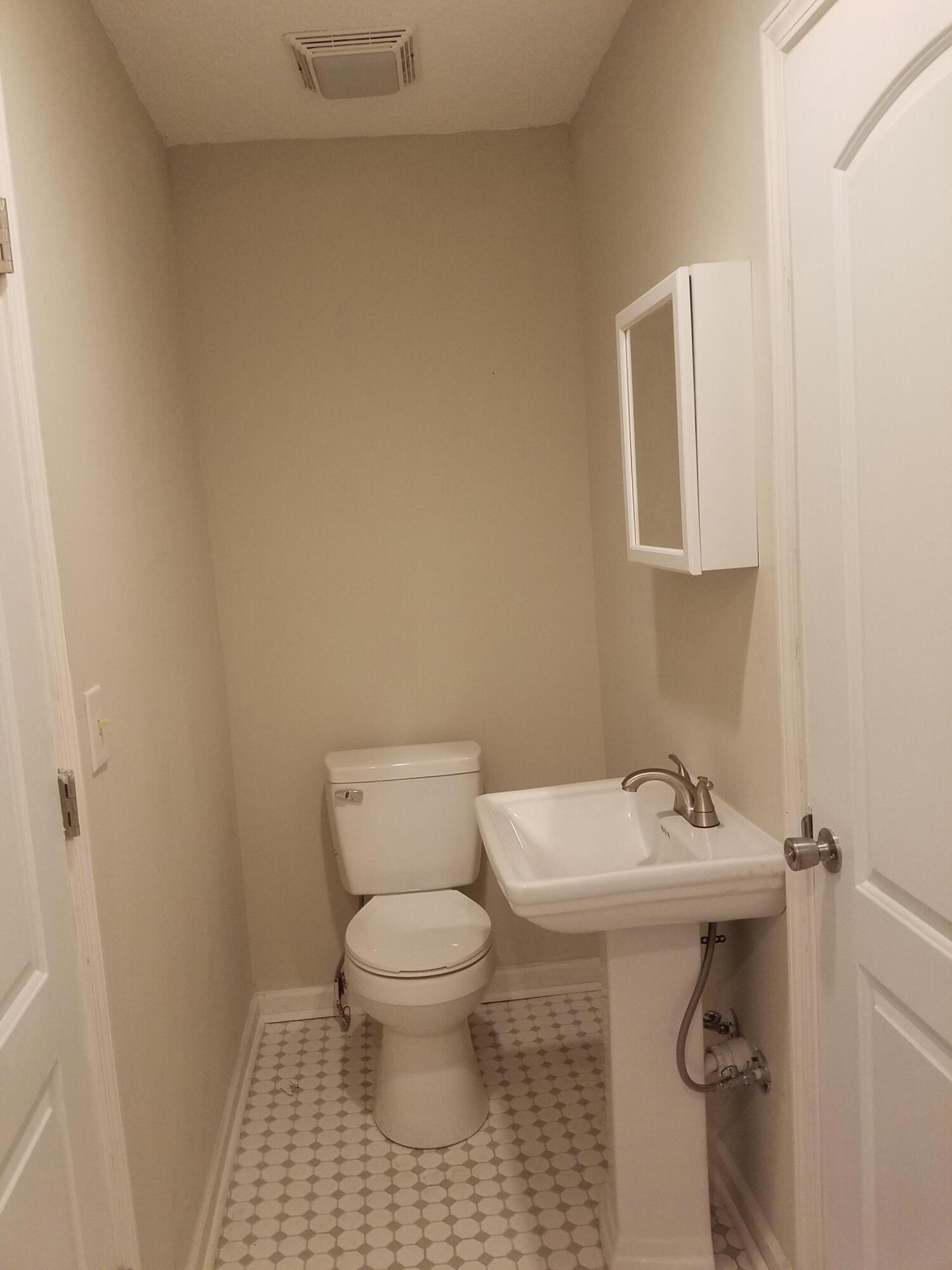 701 Chaplin Street Walterboro, SC 29488 - Photo 39 of 46 20220603_145745