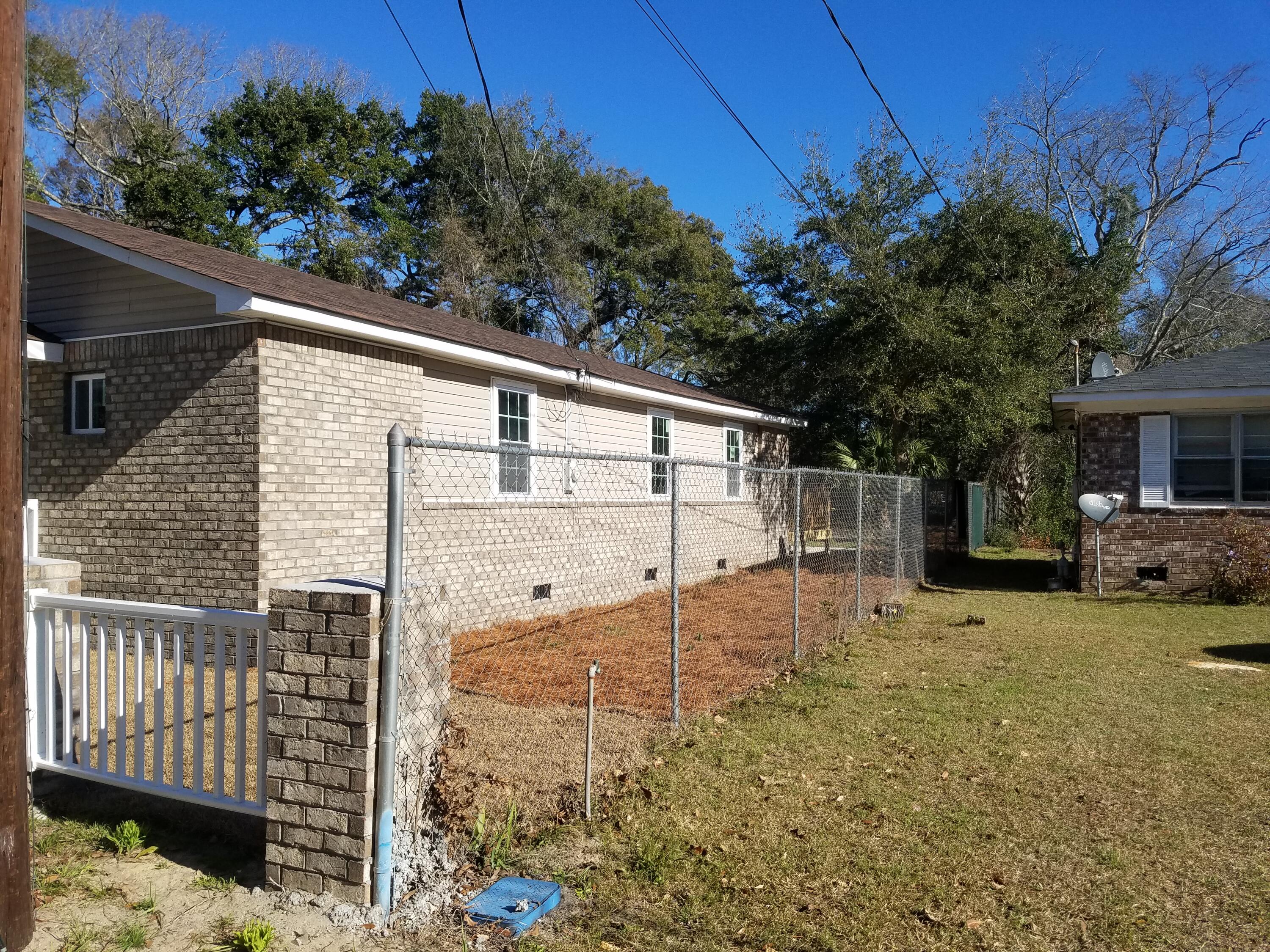 701 Chaplin Street Walterboro, SC 29488 - Photo 4 of 46 20220302_092216