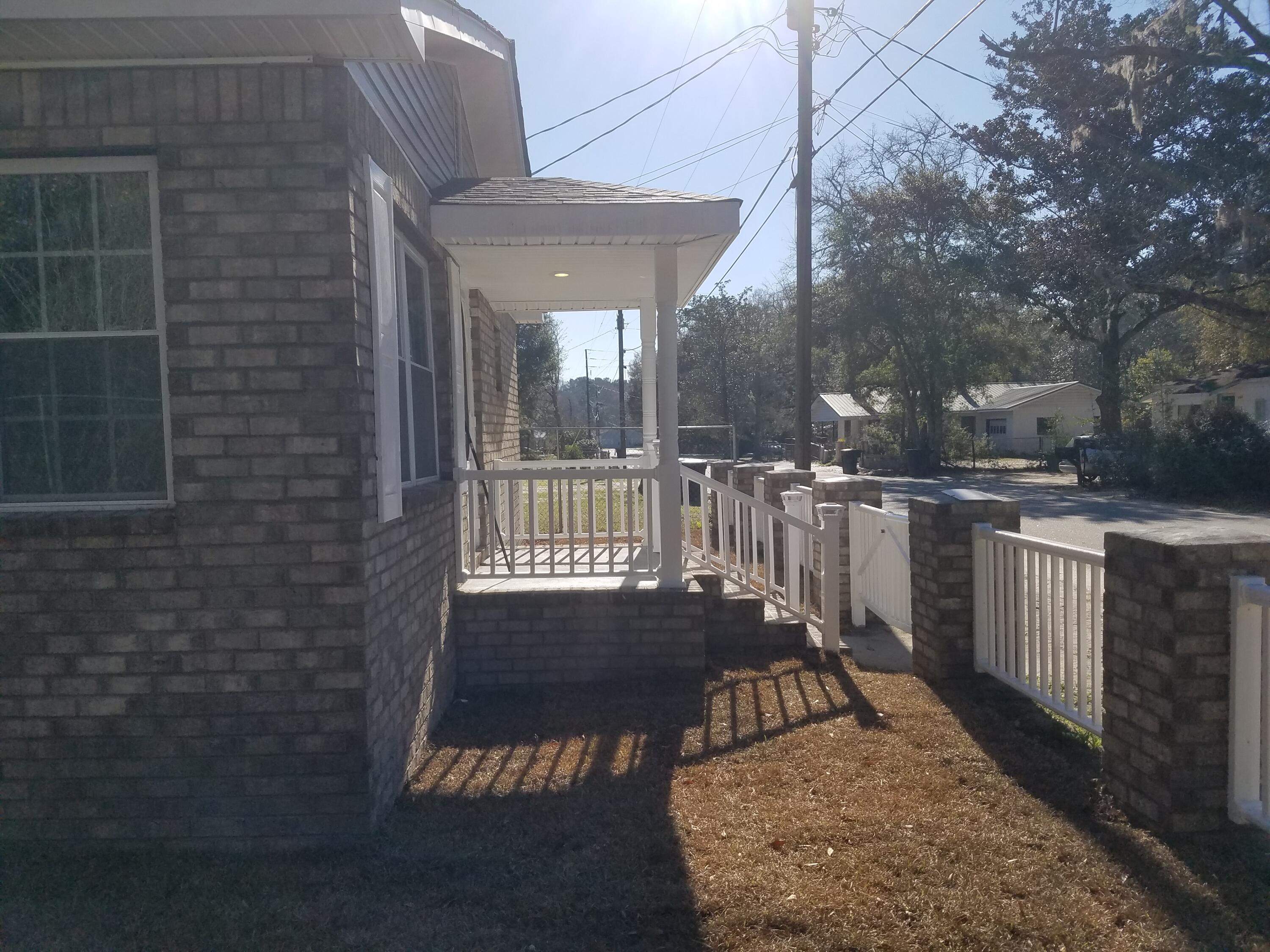 701 Chaplin Street Walterboro, SC 29488 - Photo 8 of 46 20220302_092439