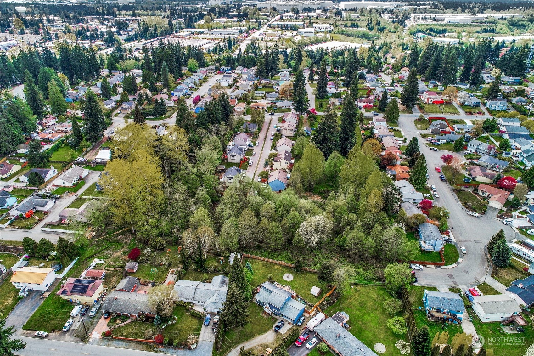 7815 Upper Ridge Road Everett, WA 98203 - Photo 13 of 14 an aerial view of multiple house