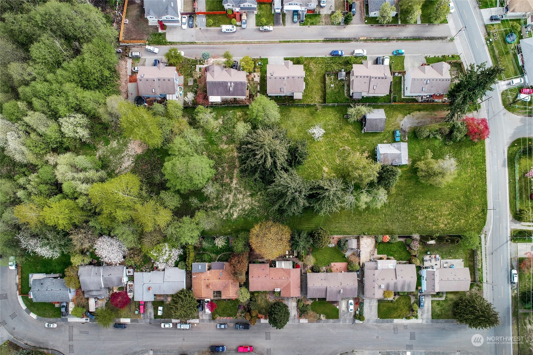 7815 Upper Ridge Road Everett, WA 98203 - Photo 10 of 14 a front view of a building with outdoor space and lots of street view