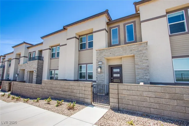 $2,000 | 252 Walsh Peak Avenue, Henderson, NV 89015