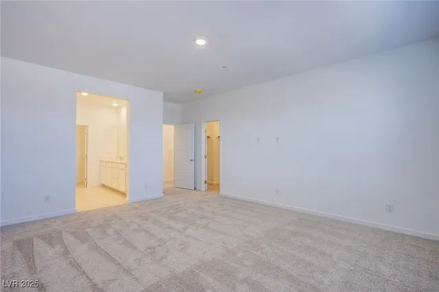 $2,000 | 252 Walsh Peak Avenue, Henderson, NV 89015