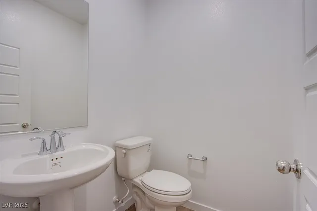 $2,000 | 252 Walsh Peak Avenue, Henderson, NV 89015