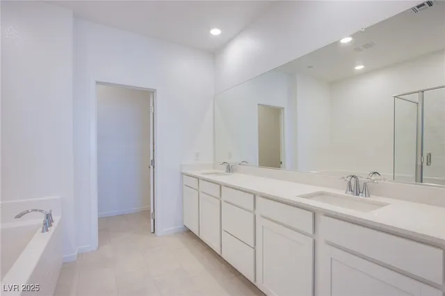 $2,000 | 252 Walsh Peak Avenue, Henderson, NV 89015