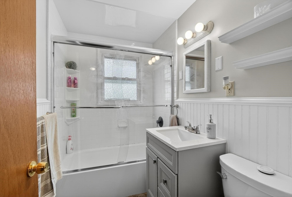 24 Oak Ridge Circle Lynn, MA 01904 - Photo 26 of 42