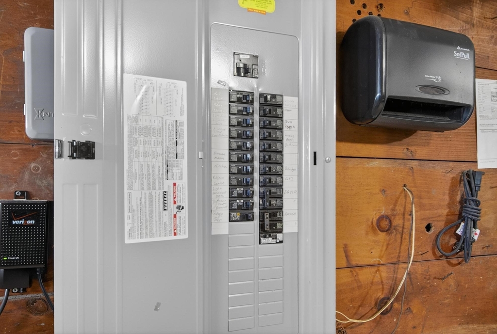 24 Oak Ridge Circle Lynn, MA 01904 - Photo 33 of 42