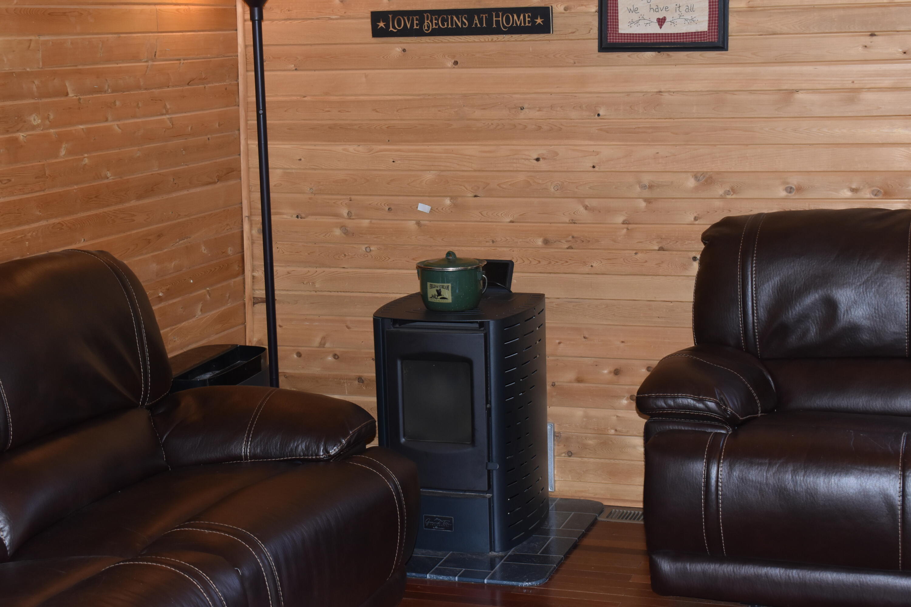 95 South Chester Road Lincoln, ME 04457 - Photo 11 of 37 DSC_0051