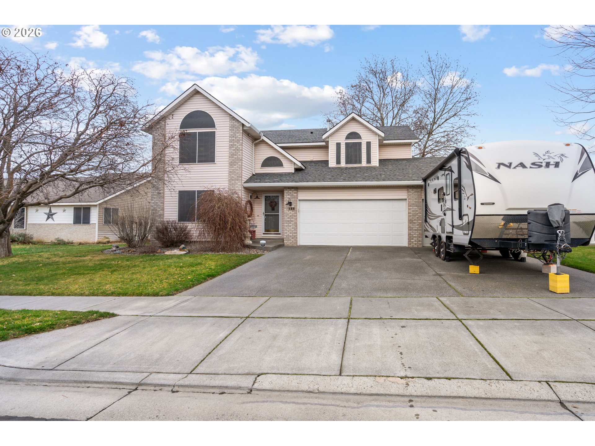 188 Northeast 11th Street Hermiston, OR 97838 - Photo 1 of 43
