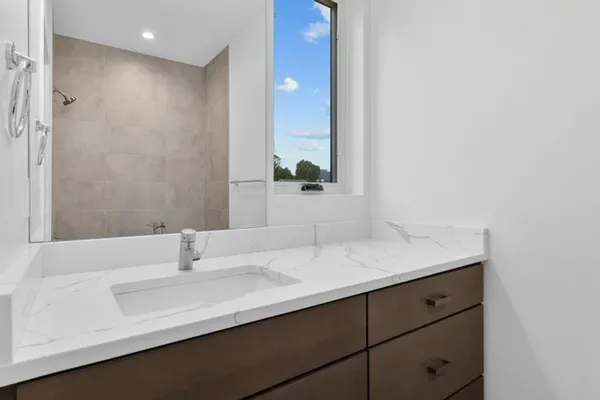 $589,268 | 1025 Pacific Street, Kansas City, MO 64106