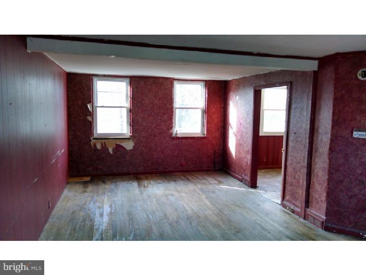 1166 South Octagon Road Camden, NJ 08104 - Photo 4 of 13