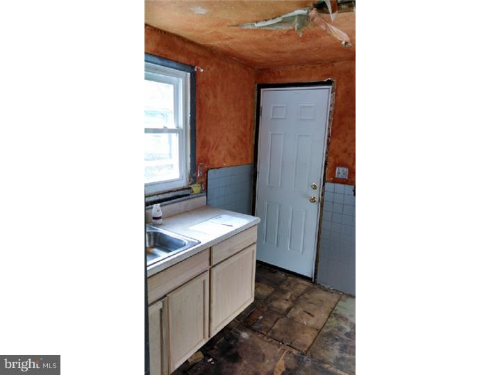 1166 South Octagon Road Camden, NJ 08104 - Photo 5 of 13