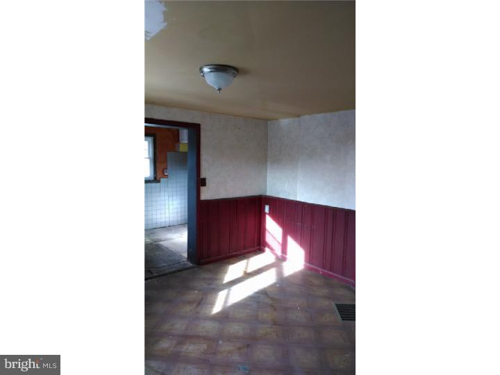 1166 South Octagon Road Camden, NJ 08104 - Photo 7 of 13
