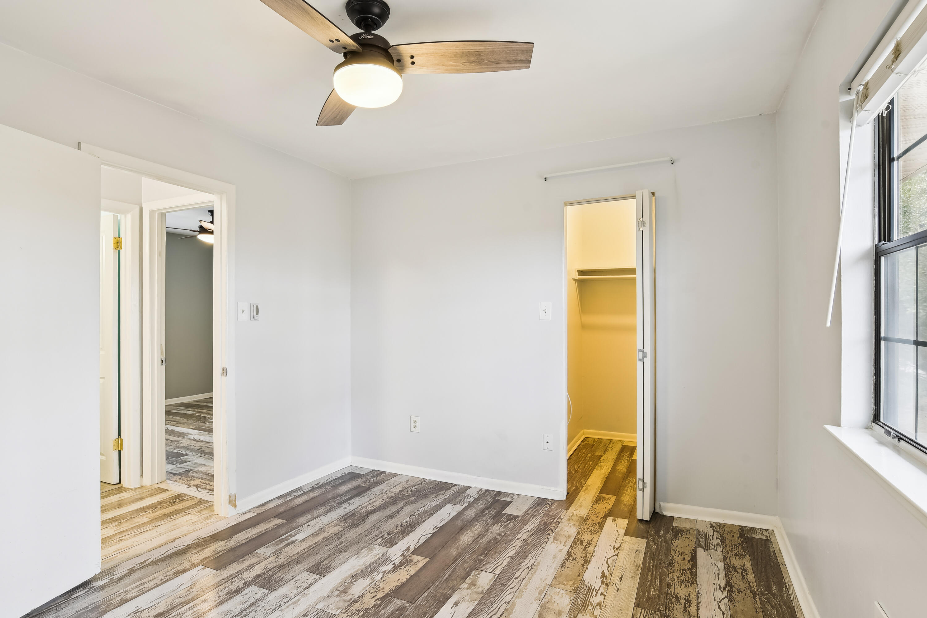 2362 Parsonage Road, Unit 9B Charleston, SC 29414 - Photo 17 of 28 upper_level-bedroom_1-dsc5158