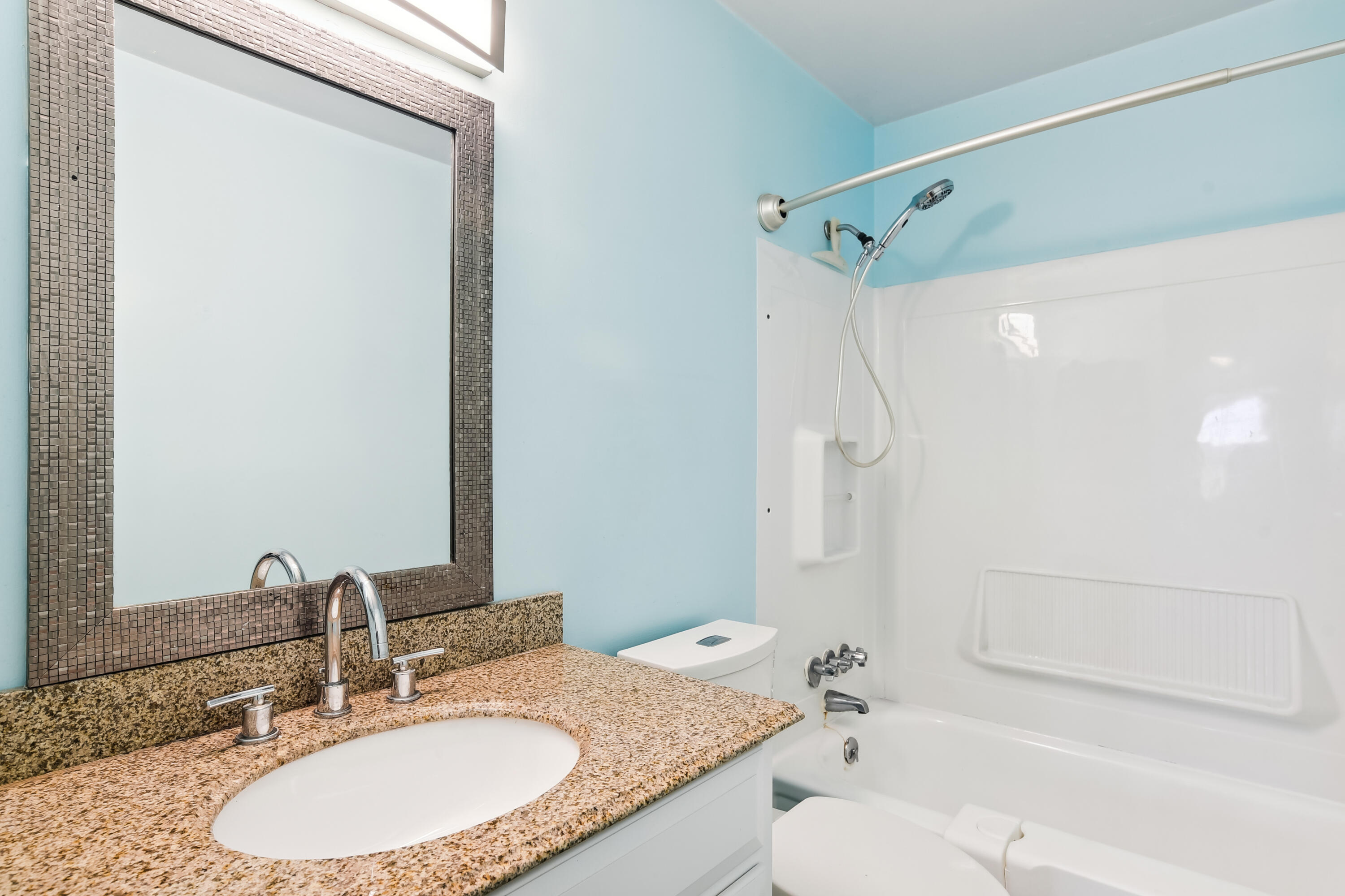 2362 Parsonage Road, Unit 9B Charleston, SC 29414 - Photo 24 of 28 upper_level-bath-dsc5178