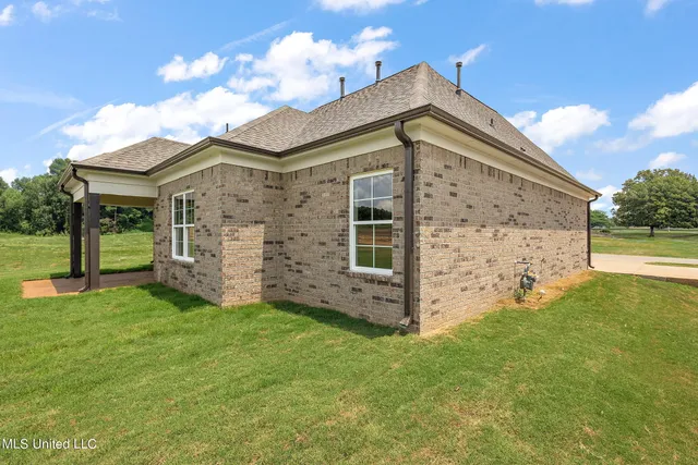 $324,900 | 6522 John Hamilton Way East, Olive Branch, MS 38654