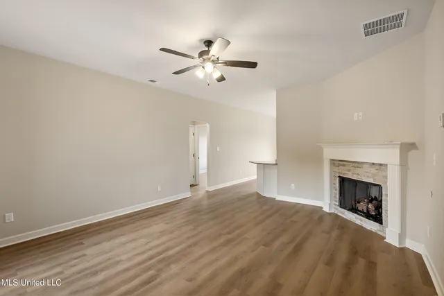 $324,900 | 6522 John Hamilton Way East, Olive Branch, MS 38654