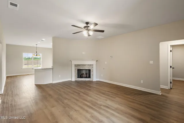 $324,900 | 6522 John Hamilton Way East, Olive Branch, MS 38654