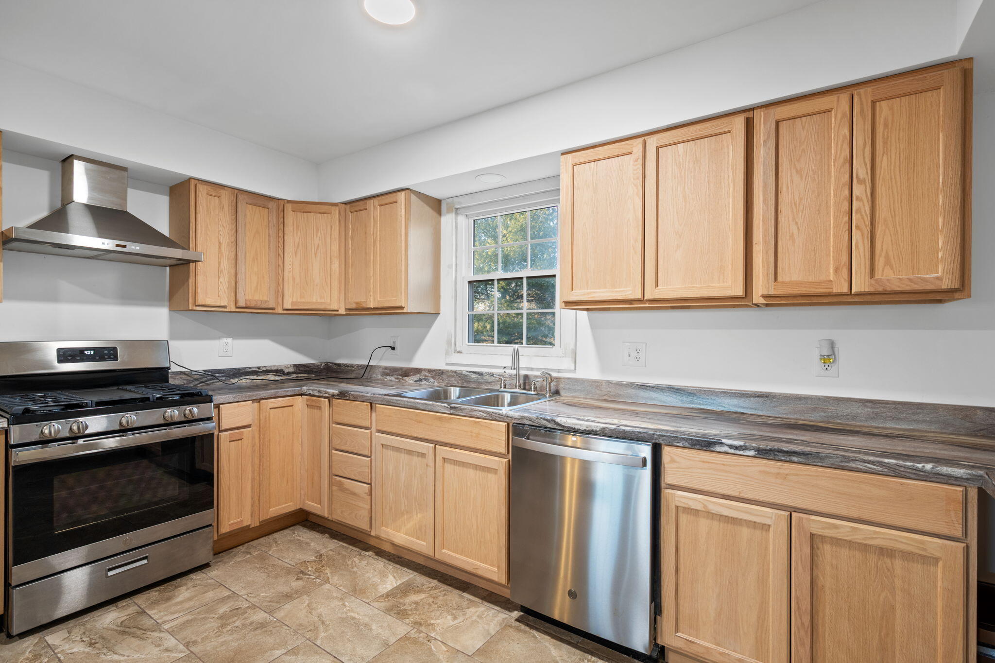 265 Shockley Road Spencer, TN 38585 - Photo 10 of 29 11-web-or-mls-DSC_7534