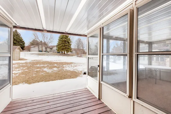 $1,950 | 1632 Poplar Lane, Woodstock, IL 60098