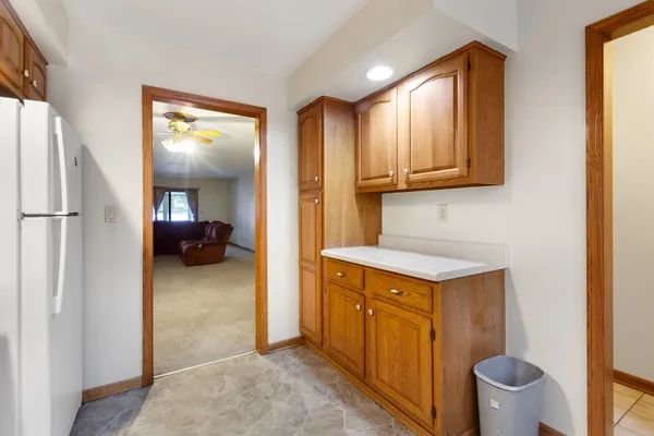 $1,950 | 1632 Poplar Lane, Woodstock, IL 60098