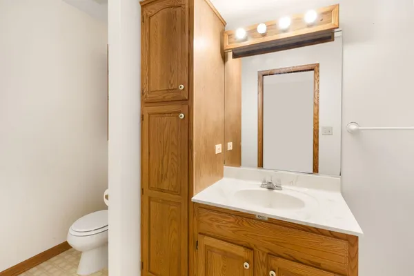 $1,950 | 1632 Poplar Lane, Woodstock, IL 60098