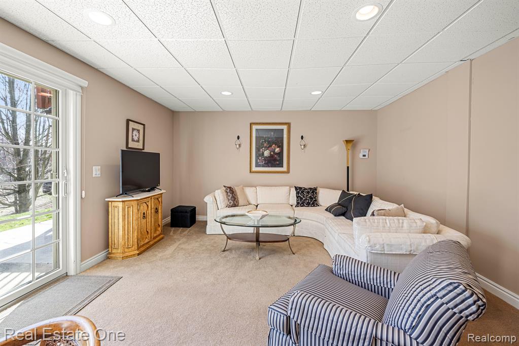 565 Andover Court Rochester Hills, MI 48306 - Photo 26 of 50