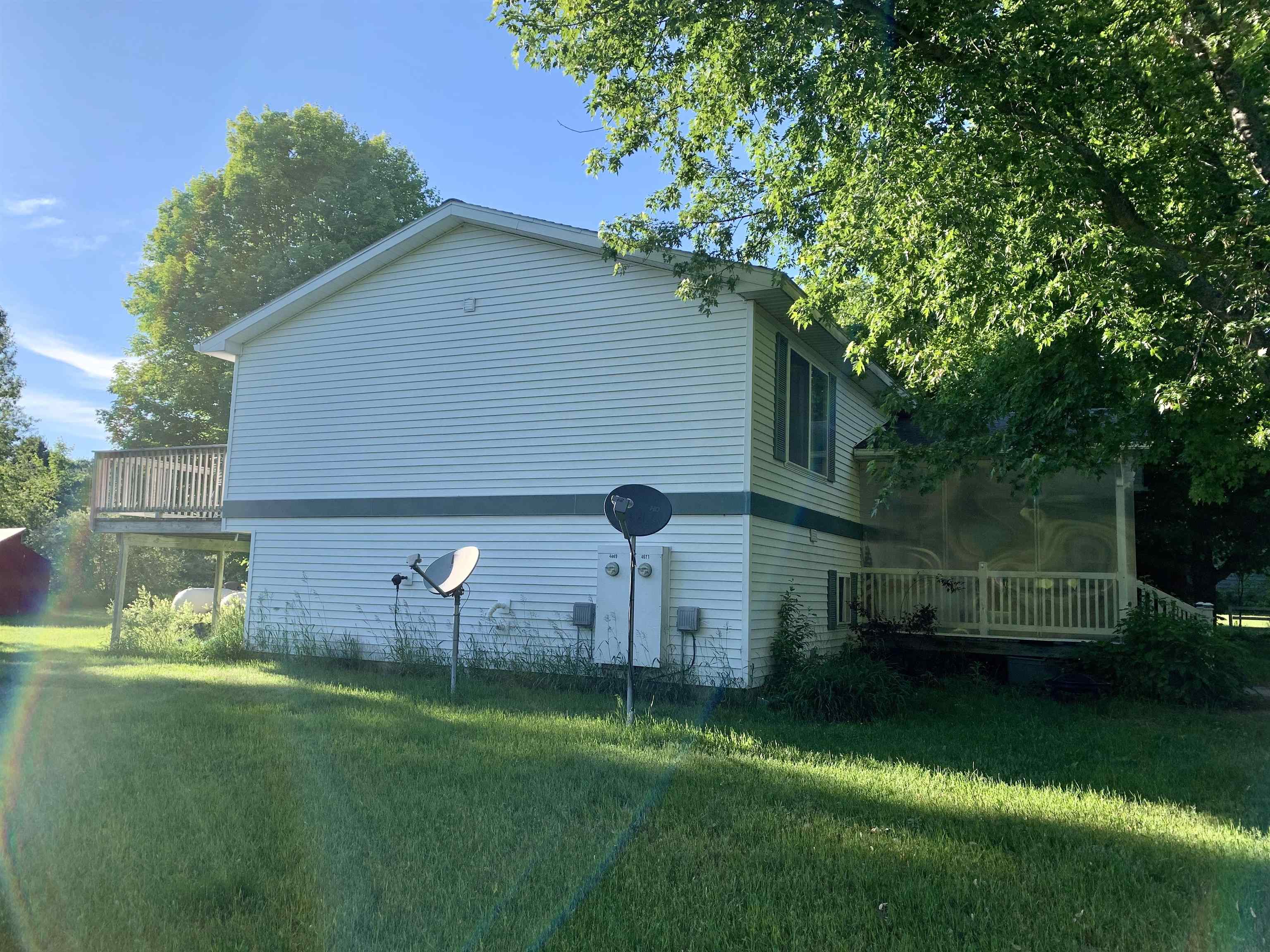 4669-4671 Ski View Circle Cedar, MI 49621 - Photo 8 of 69 1900906-7.JPG