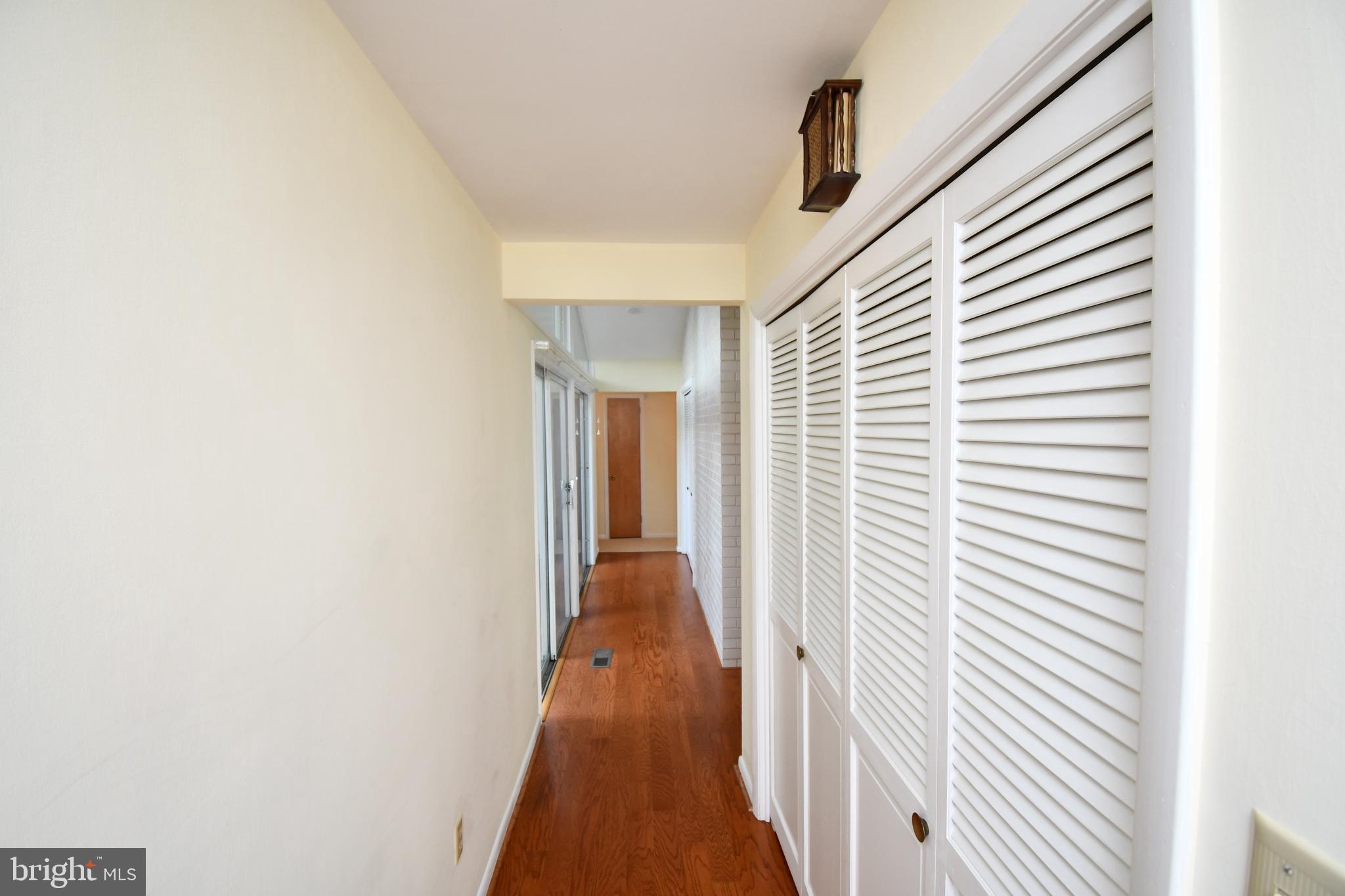 1209 Robin Road Millville, NJ 08332 - Photo 14 of 47 Hallway
