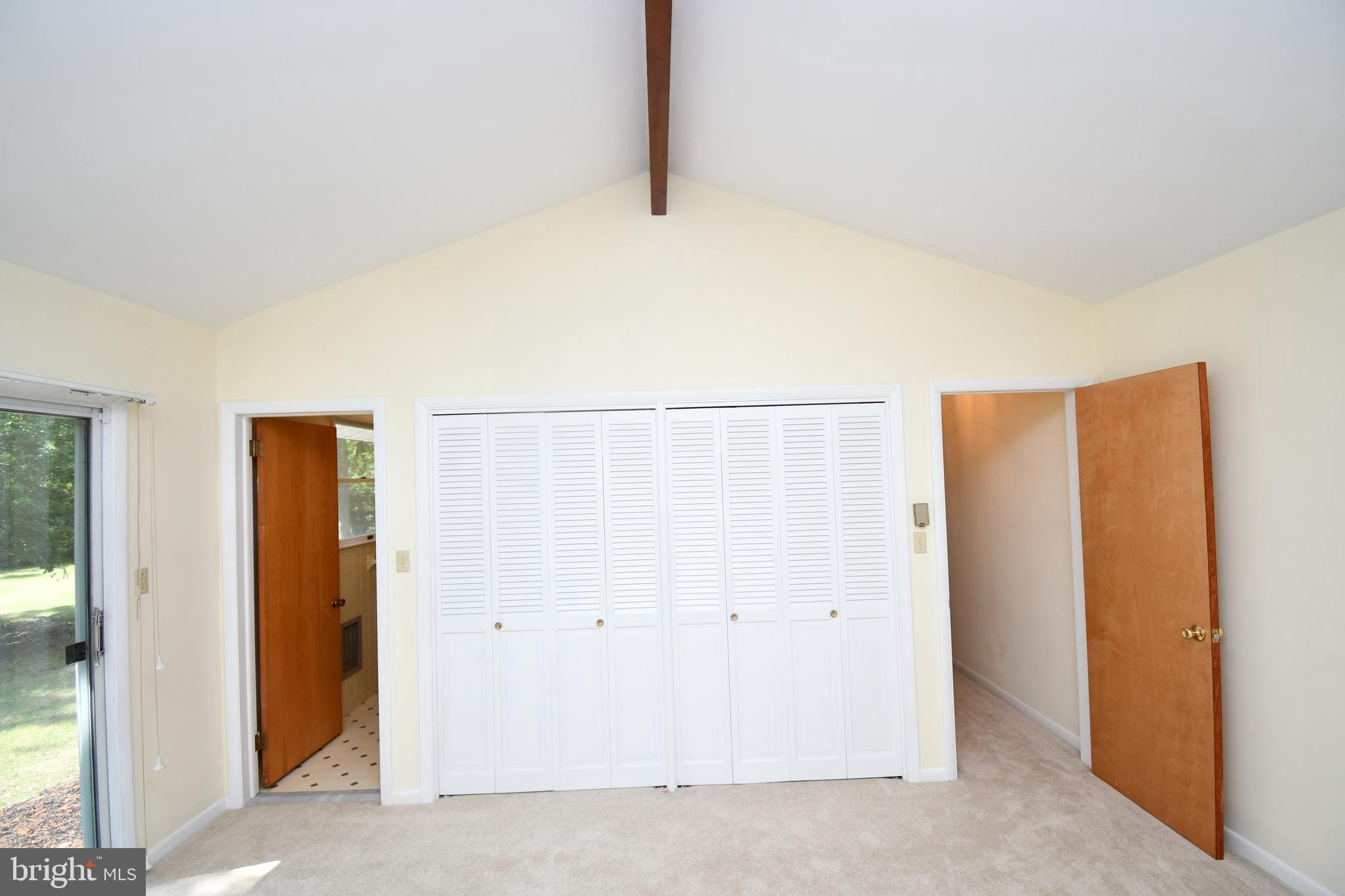 1209 Robin Road Millville, NJ 08332 - Photo 29 of 47 Main bedroom