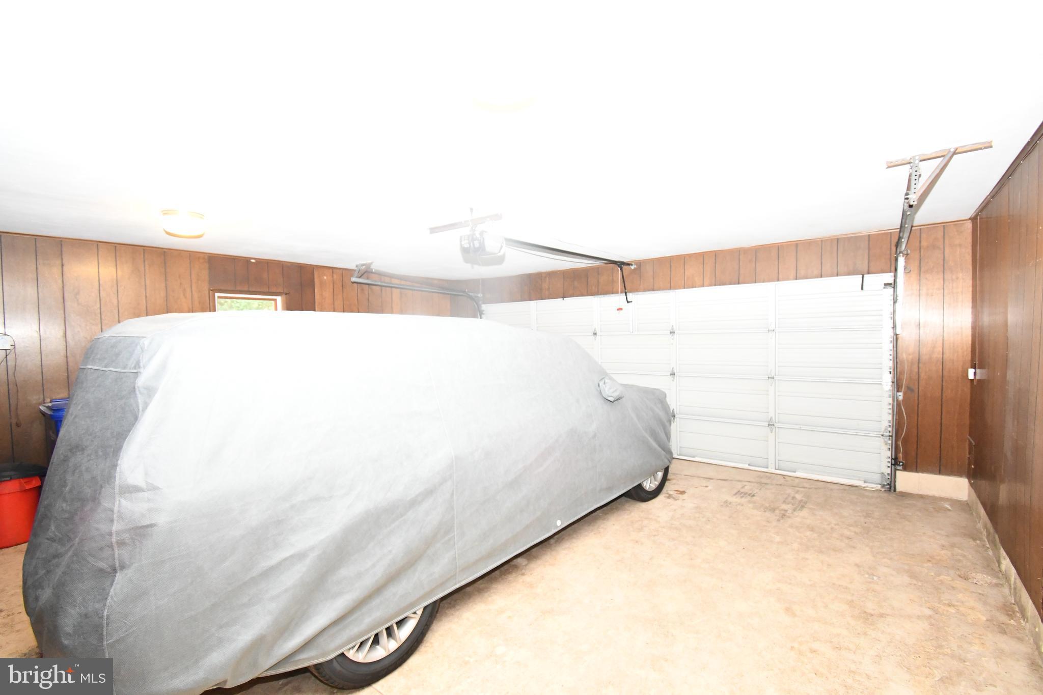 1209 Robin Road Millville, NJ 08332 - Photo 38 of 47 Garage
