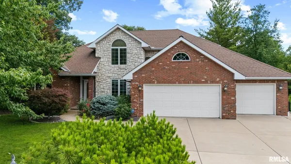 $475,000 | 3909 Talus Court, Peoria, IL 61615
