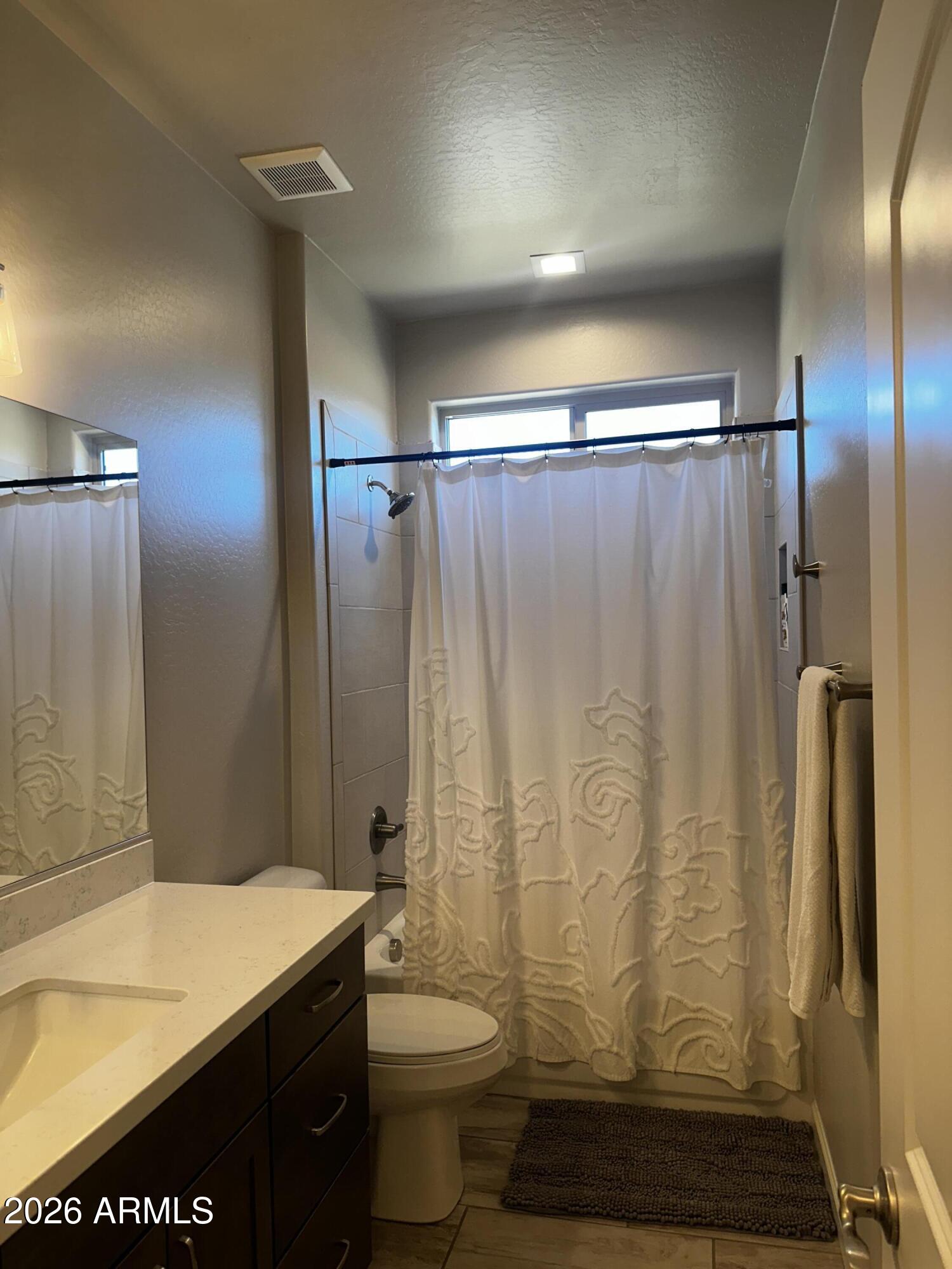 599 Bootleg Road Clarkdale, AZ 86324 - Photo 15 of 21 Hall bath