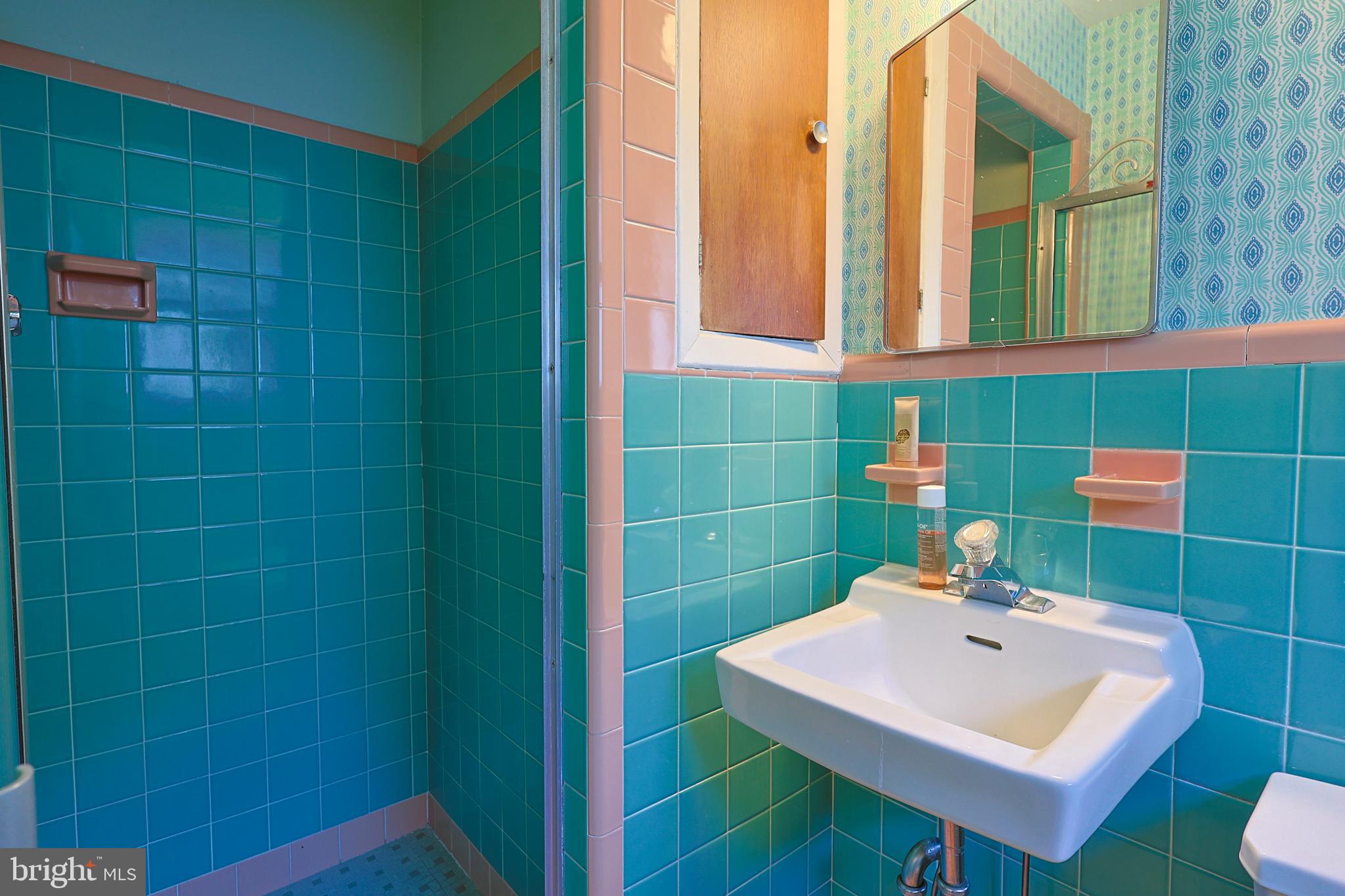 1738 Green Valley Road Havertown, PA 19083 - Photo 12 of 26