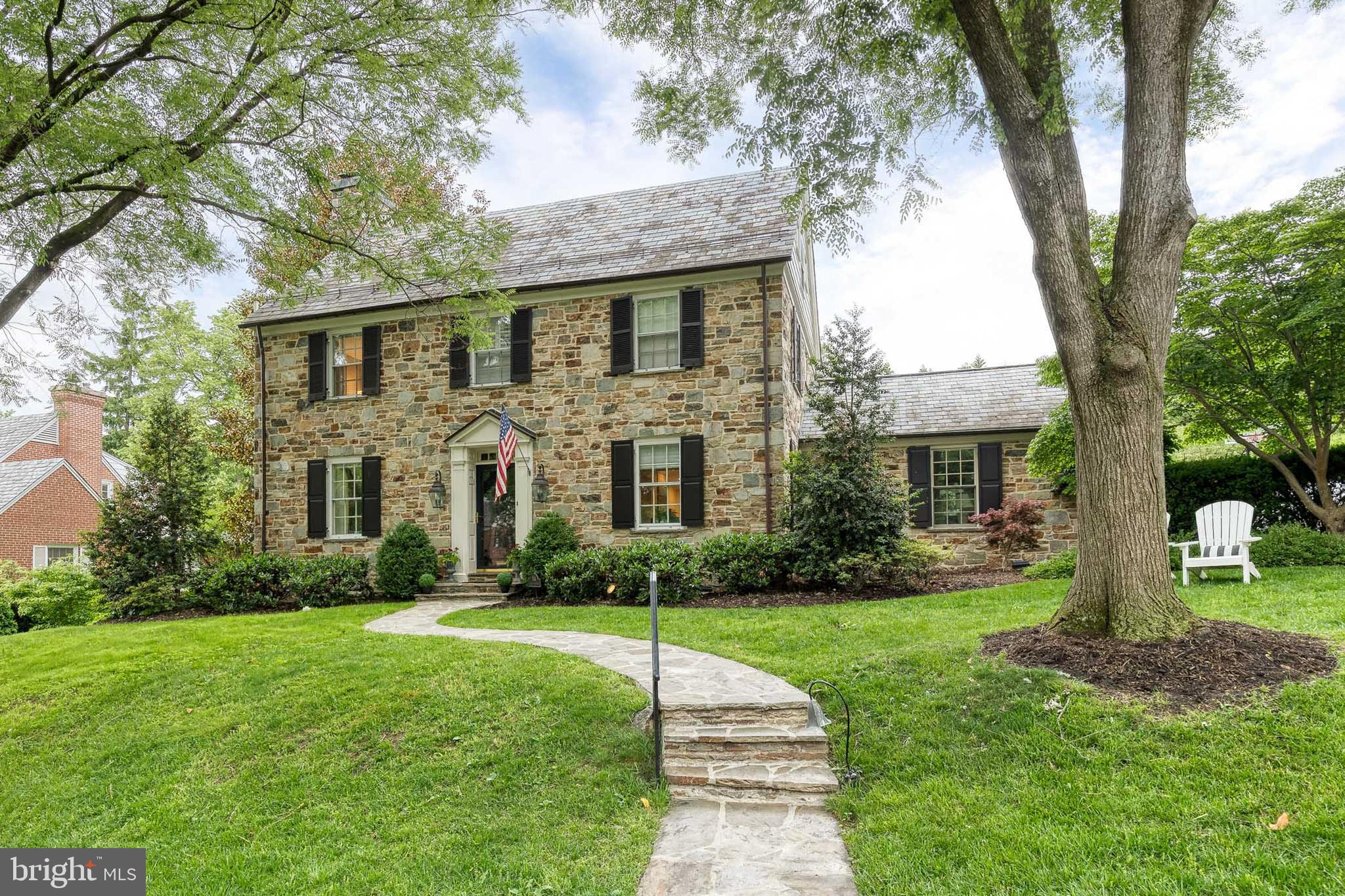 114 Castlewood Road Baltimore, MD 21210 - Photo 4 of 12