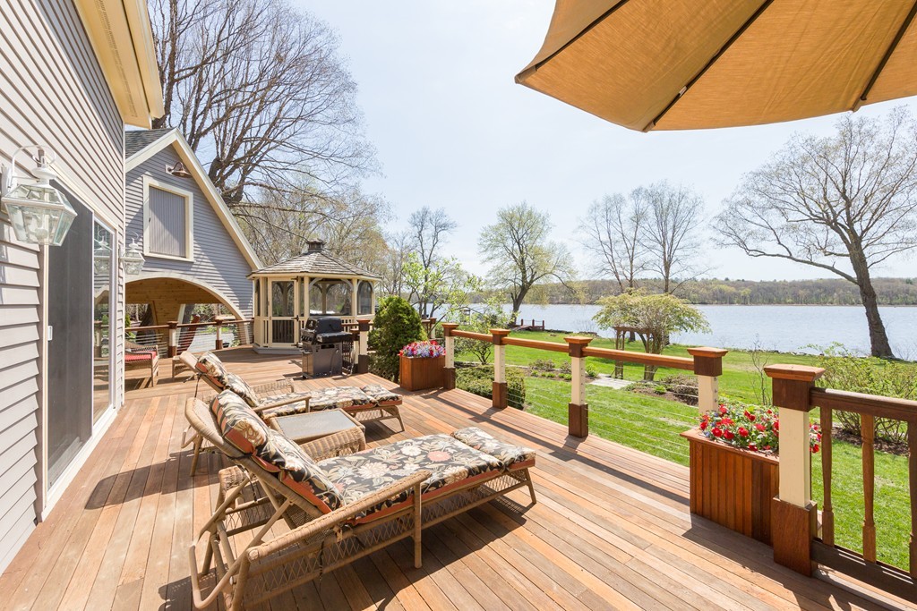 116 Pleasant Valley Road Amesbury, MA 01913 - Photo 3 of 30