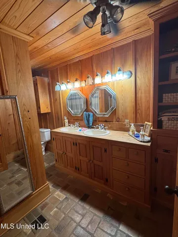 $290,000 | 4011 Lake Mary Road, Woodville, MS 39669