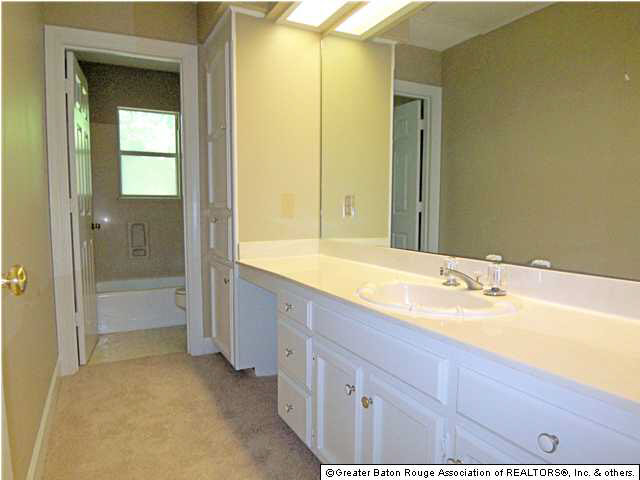 1451 Applewood Road Baton Rouge, LA 70808 - Photo 20 of 25 Gallery Image 20