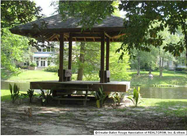 1451 Applewood Road Baton Rouge, LA 70808 - Photo 4 of 25 Gallery Image 4