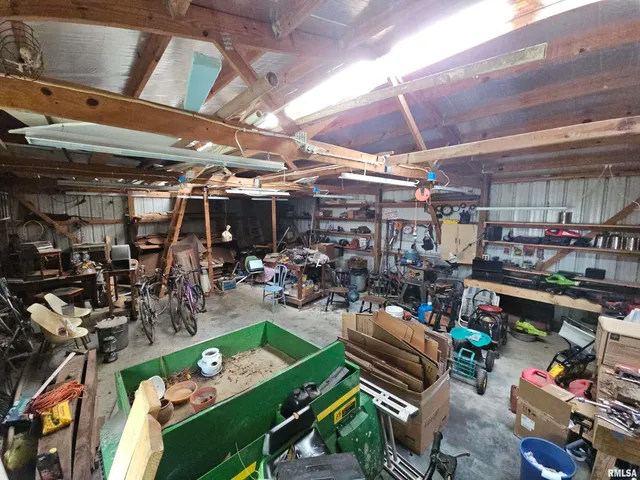 $459,900 | 9758 East Richview Road, Mount Vernon, IL 62864