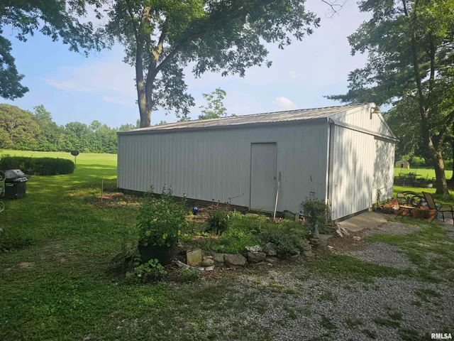 $459,900 | 9758 East Richview Road, Mount Vernon, IL 62864