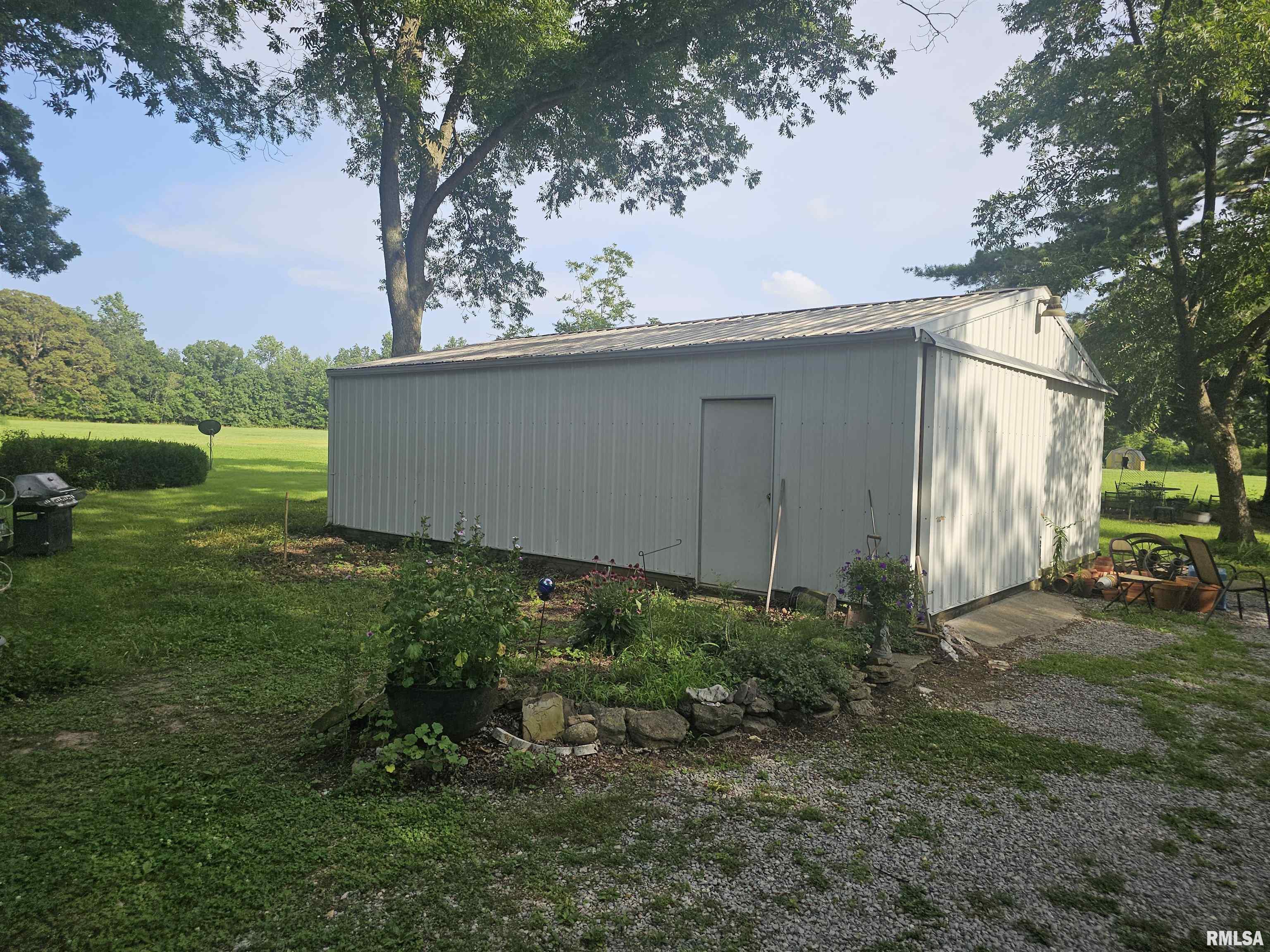 9758 East Richview Road Mount Vernon, IL 62864 - Photo 29 of 39