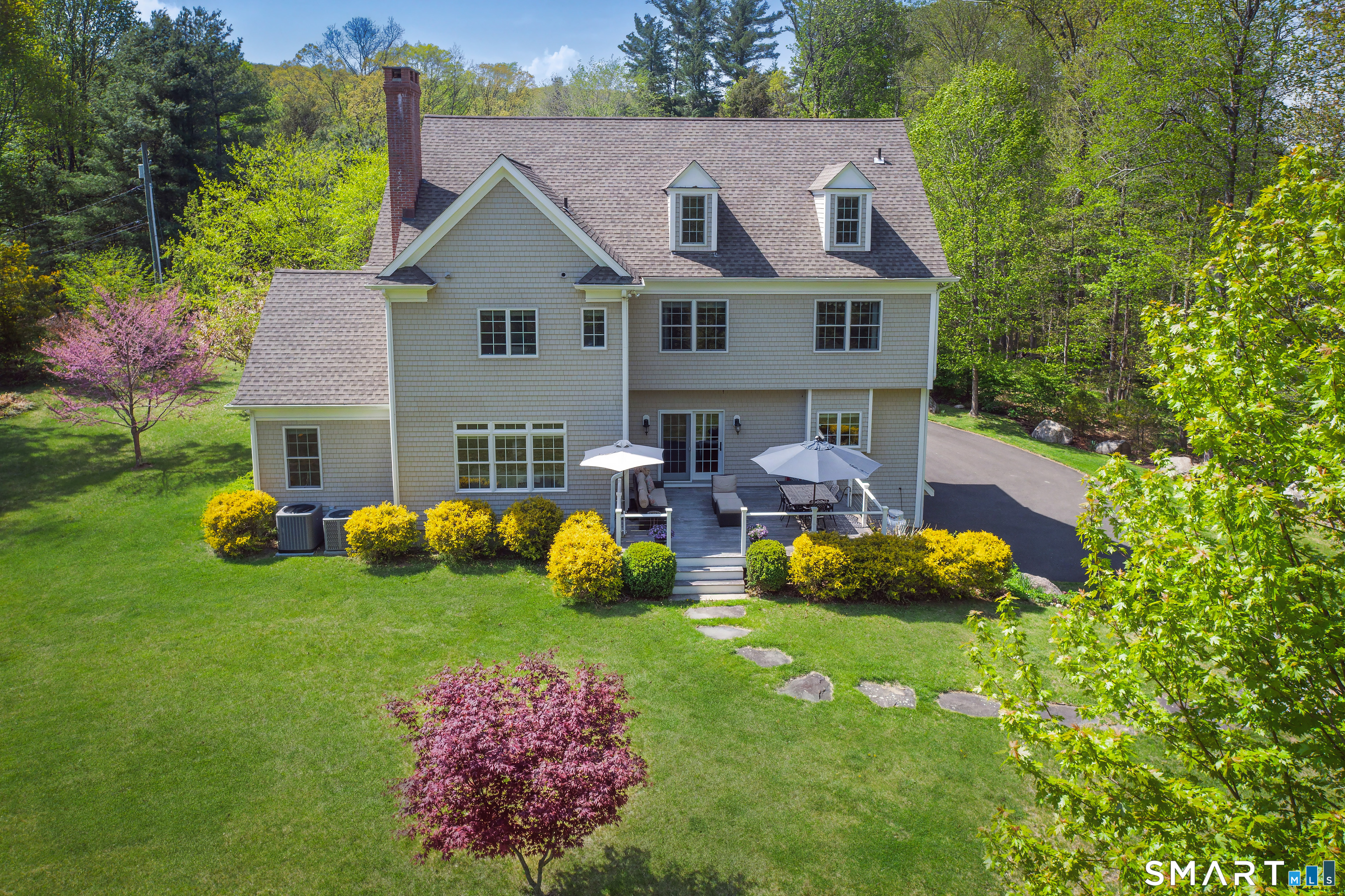 120 Limestone Road Ridgefield, CT 06877 - Photo 2 of 40