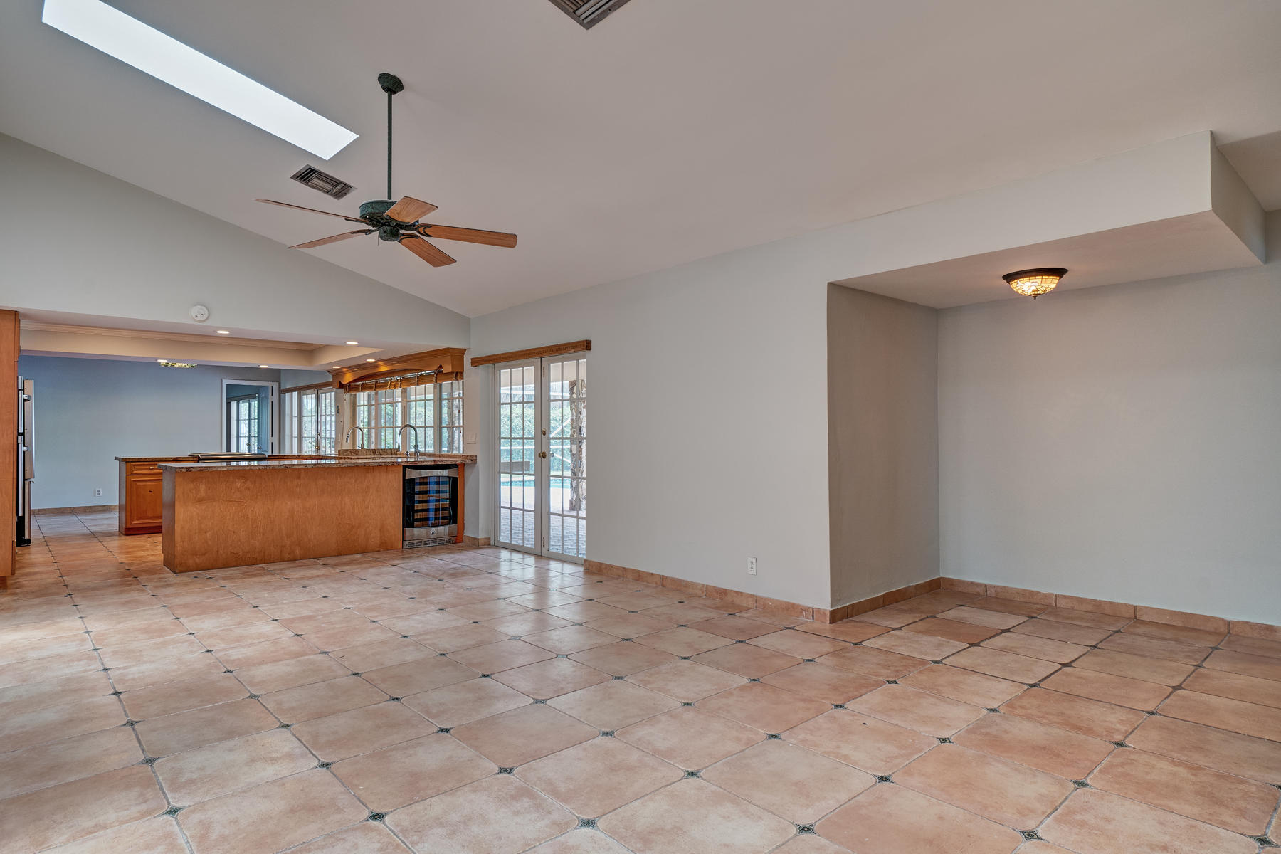 6836 Giralda Circle Boca Raton, FL 33433 - Photo 14 of 40 Lg Family Room