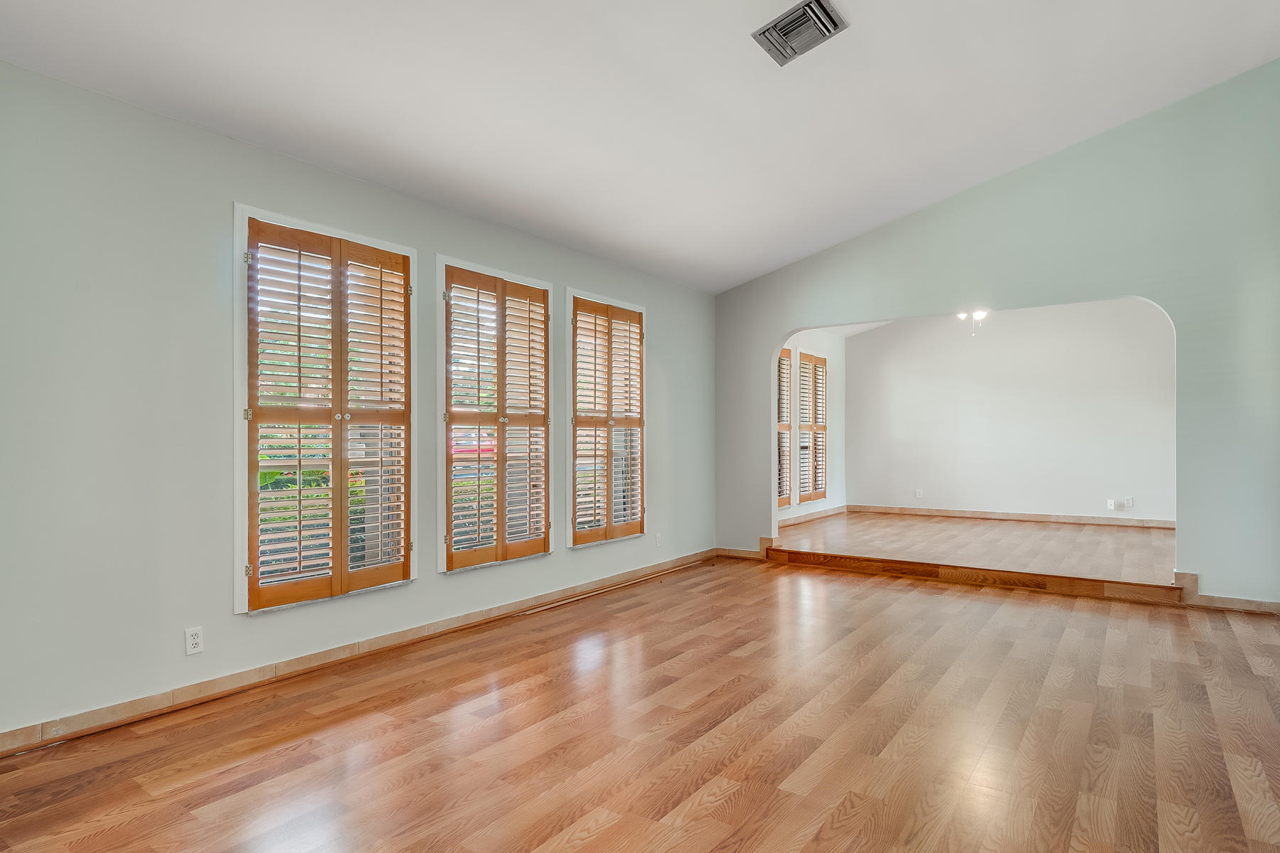 6836 Giralda Circle Boca Raton, FL 33433 - Photo 18 of 40 Living Room to Dining Rm