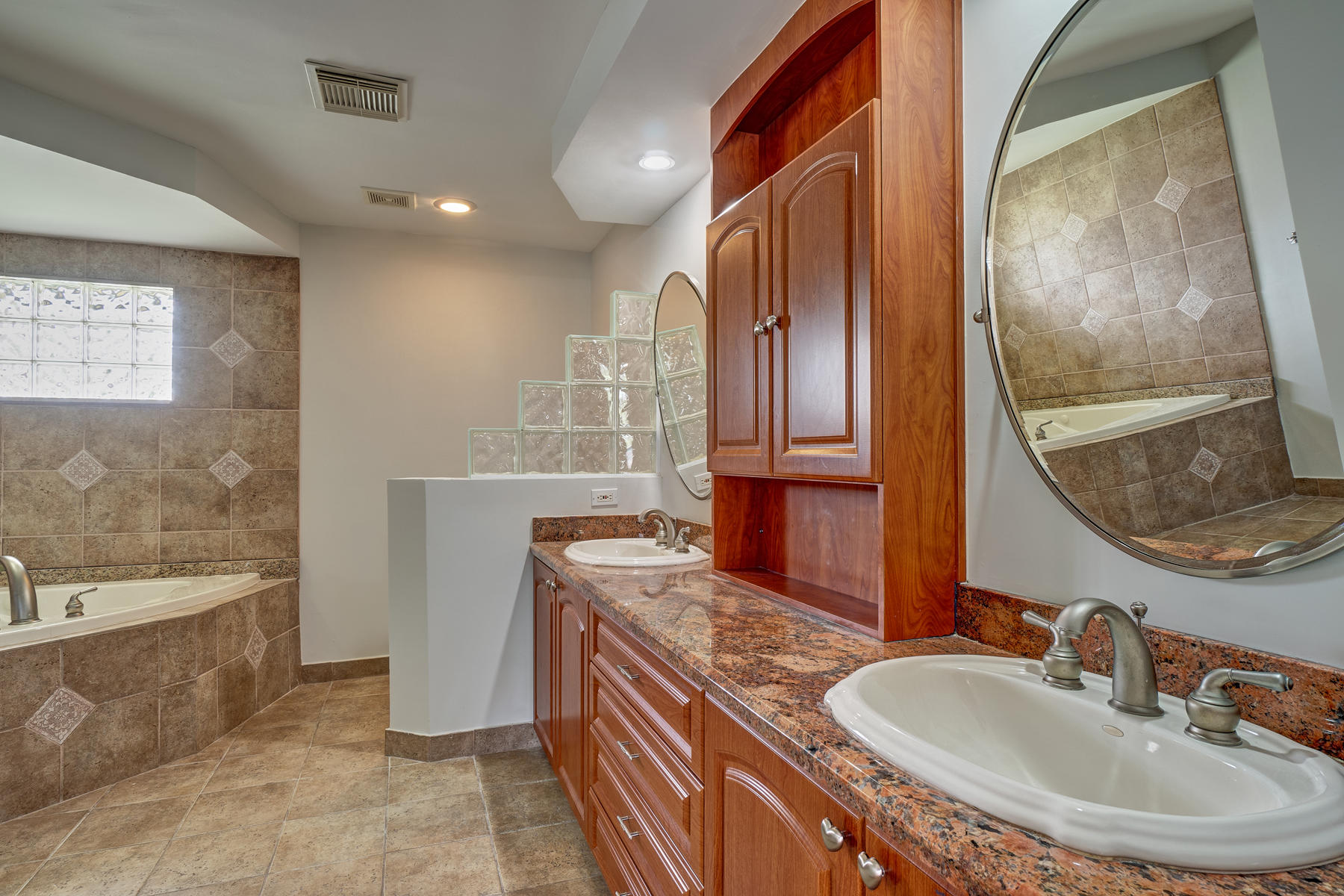 6836 Giralda Circle Boca Raton, FL 33433 - Photo 24 of 40 Master Bathroom