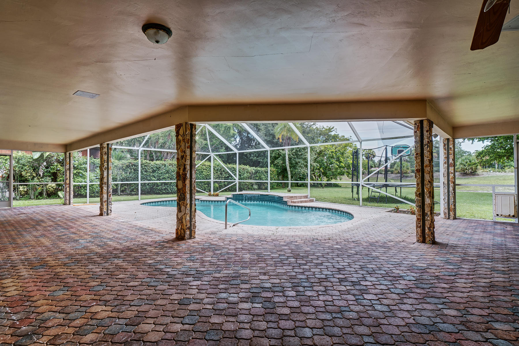 6836 Giralda Circle Boca Raton, FL 33433 - Photo 34 of 40 Huge Patio