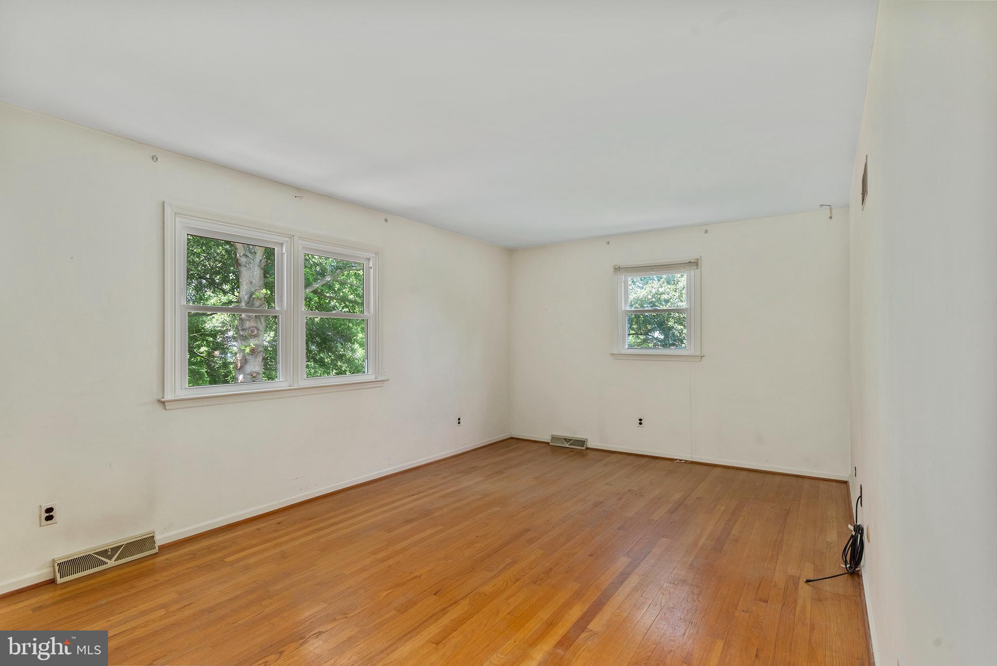 316 Caravel Drive Bear, DE 19701 - Photo 29 of 47 an empty room with a window