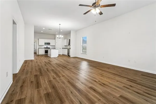 $2,300 | 73327 Forest Creek Drive, Covington, LA 70433