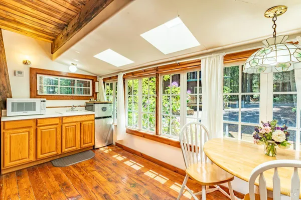 $599,000 | 32371 Middle Ridge Road, Albion, CA 95410